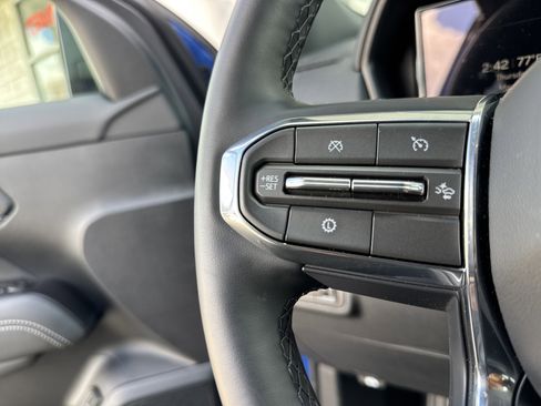 Used 2026 GMC Terrain Elevation w/ Elevation Premium Package image 19