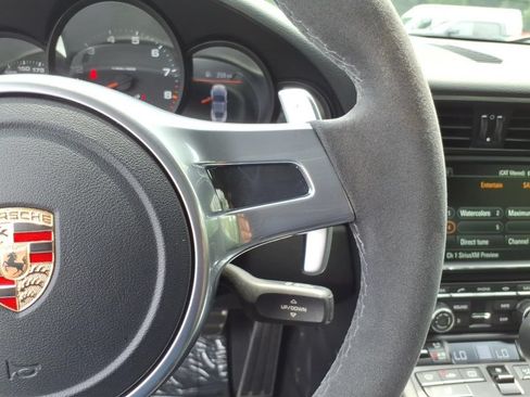 Used 2014 Porsche 911 Carrera RWD image 16
