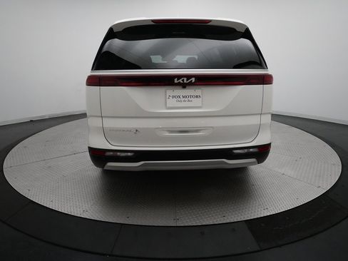 Certified 2024 Kia Carnival LX image 26