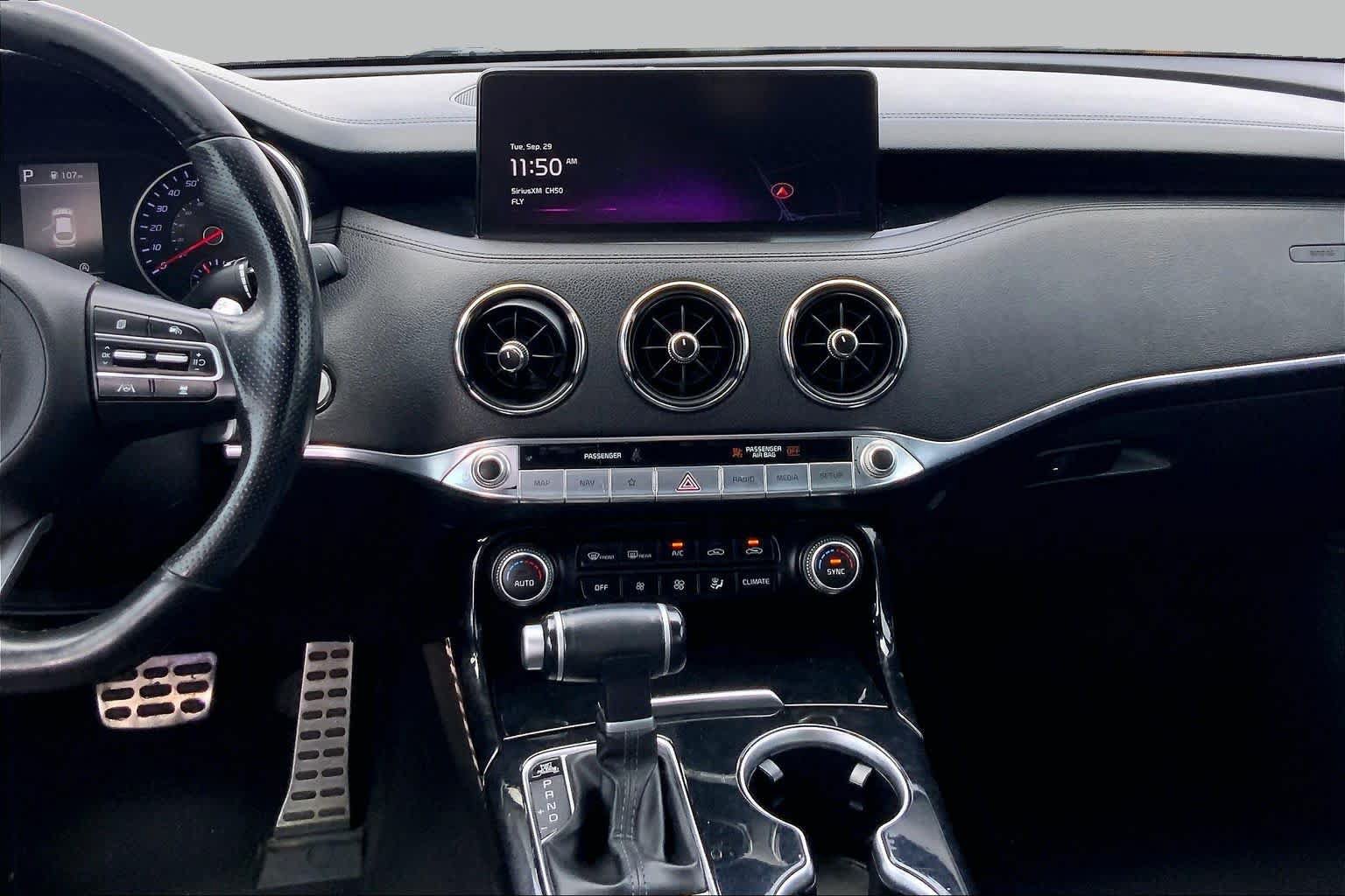 Used 2023 Kia Stinger GT-Line RWD image 7