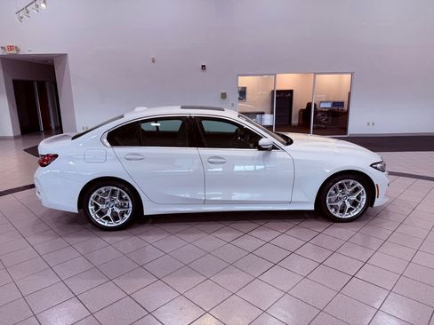 Used 2025 BMW 330i Sedan RWD image 14