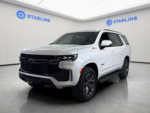 Used 2022 Chevrolet Tahoe Z71 w/ Luxury Package AWD/4WD image 16