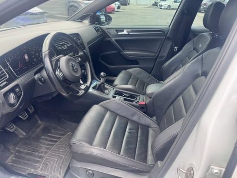 Used 2018 Volkswagen Golf R 4-Door AWD/4WD image 9