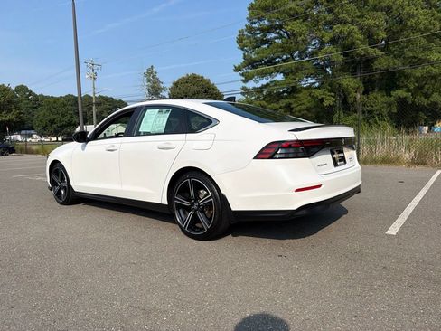 Used 2024 Honda Accord Sport image 7