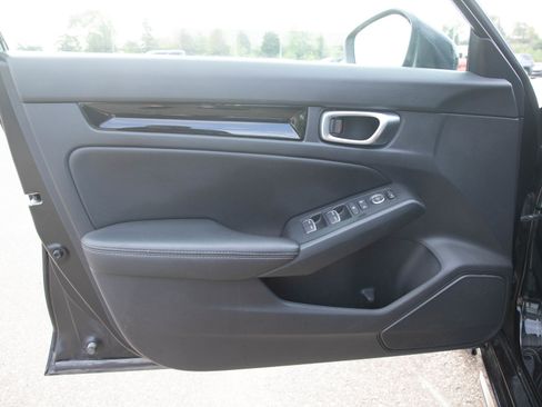 Used 2023 Honda Civic EX-L image 18