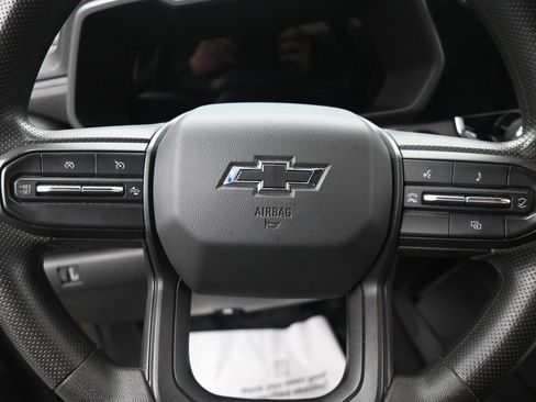 Used 2023 Chevrolet Colorado Trail Boss image 16