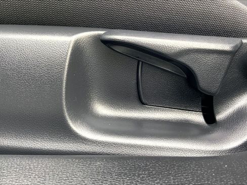 Used 2025 Toyota Corolla LE FWD image 34