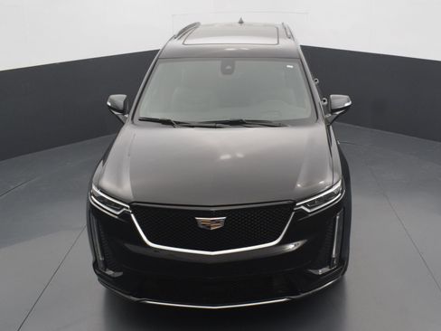 Used 2023 Cadillac XT6 Sport w/ Technology Package AWD/4WD image 30