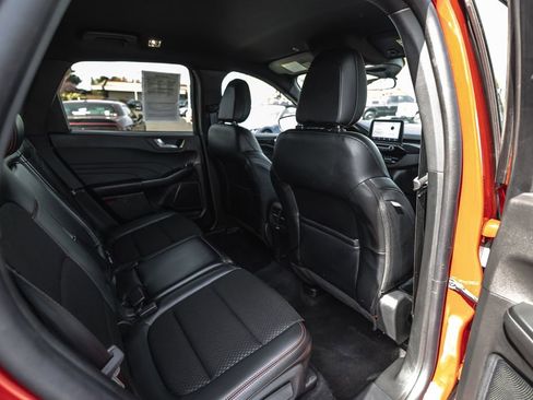 Used 2025 Ford Escape ST-Line AWD/4WD image 30