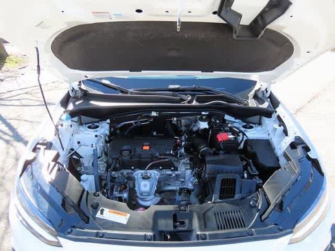 Certified 2024 Honda HR-V Sport image 11