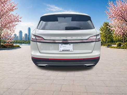 Used 2023 Lincoln Nautilus Reserve FWD image 5