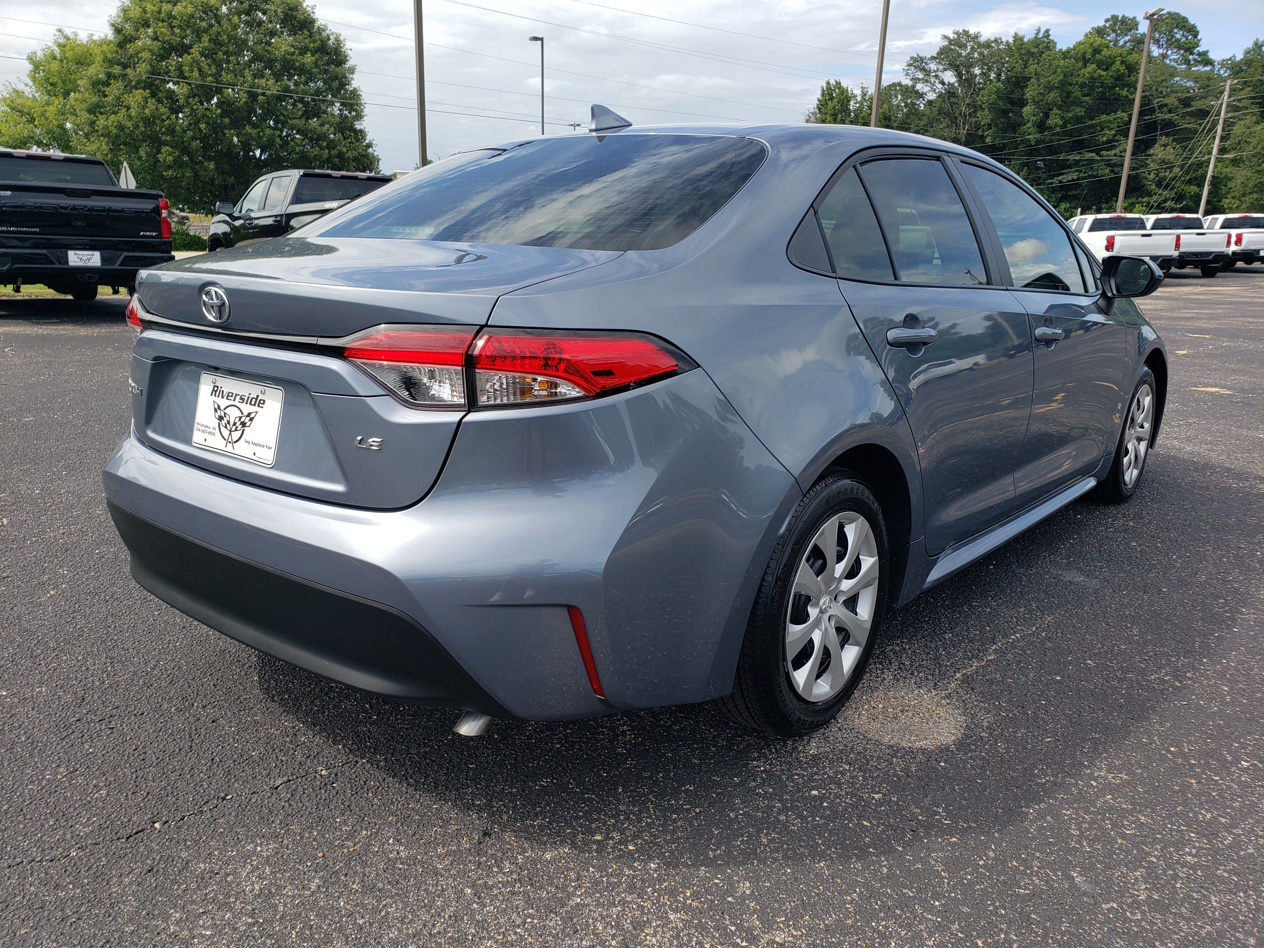 Used 2025 Toyota Corolla LE FWD image 3
