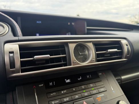 Used 2016 Lexus IS 200t image 33