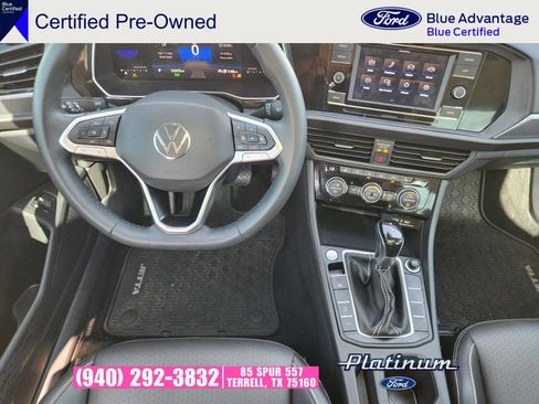Used 2024 Volkswagen Jetta SE w/ Panoramic Sunroof Package FWD image 27
