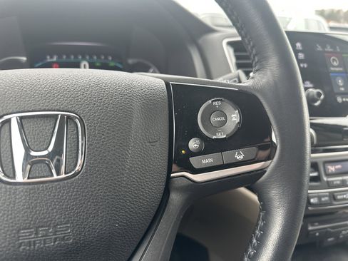 Used 2021 Honda Pilot Touring image 23