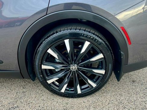 Used 2024 Toyota Crown Platinum image 46