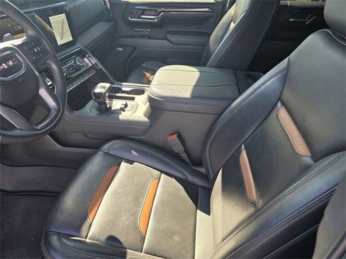 Used 2024 GMC Sierra 1500 AT4 w/ Technology Package image 19