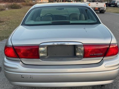 Used 2004 Buick Le Sabre Custom image 9
