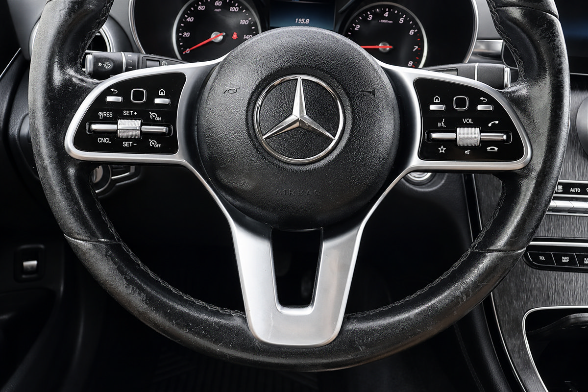 Used 2021 Mercedes-Benz GLC 300 w/ Premium Package image 39