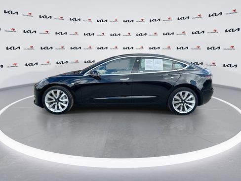 Used 2019 Tesla Model 3 Standard Range Plus image 5