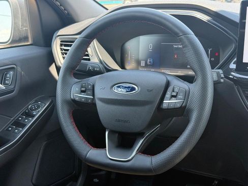 Certified 2023 Ford Escape ST-Line w/ Tech Pack #1 AWD/4WD image 17