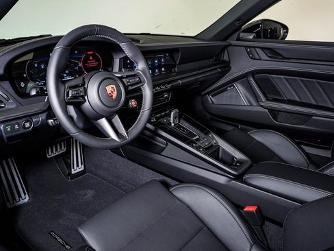 New 2026 Porsche 911 Carrera GTS image 4