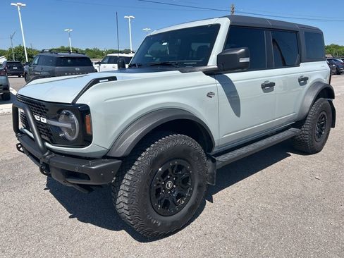 Used 2022 Ford Bronco Wildtrak AWD/4WD image 1