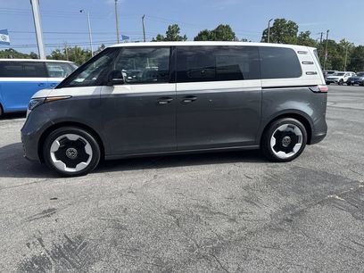 New 2025 Volkswagen ID. Buzz Pro S