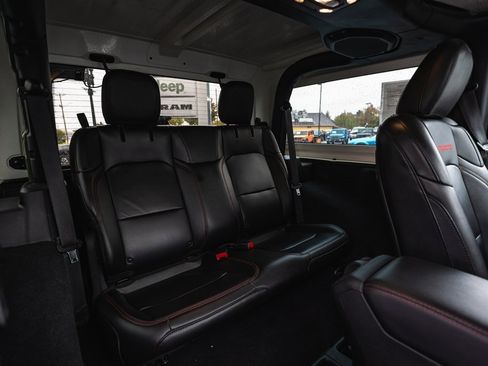 Used 2021 Jeep Wrangler Rubicon w/ Uconnect 4C Nav & Sound Group image 23