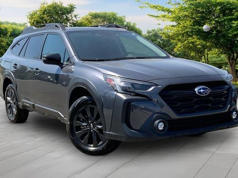 Used 2025 Subaru Outback Onyx Edition XT AWD/4WD image 3