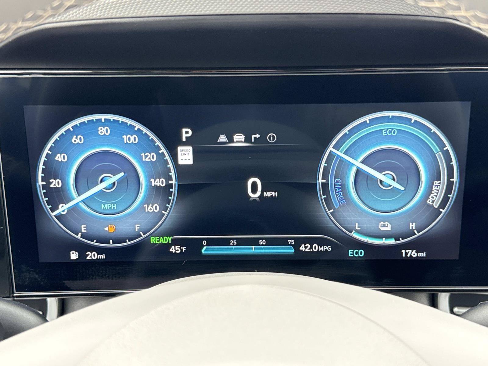 New 2026 Hyundai Elantra SEL FWD image 7