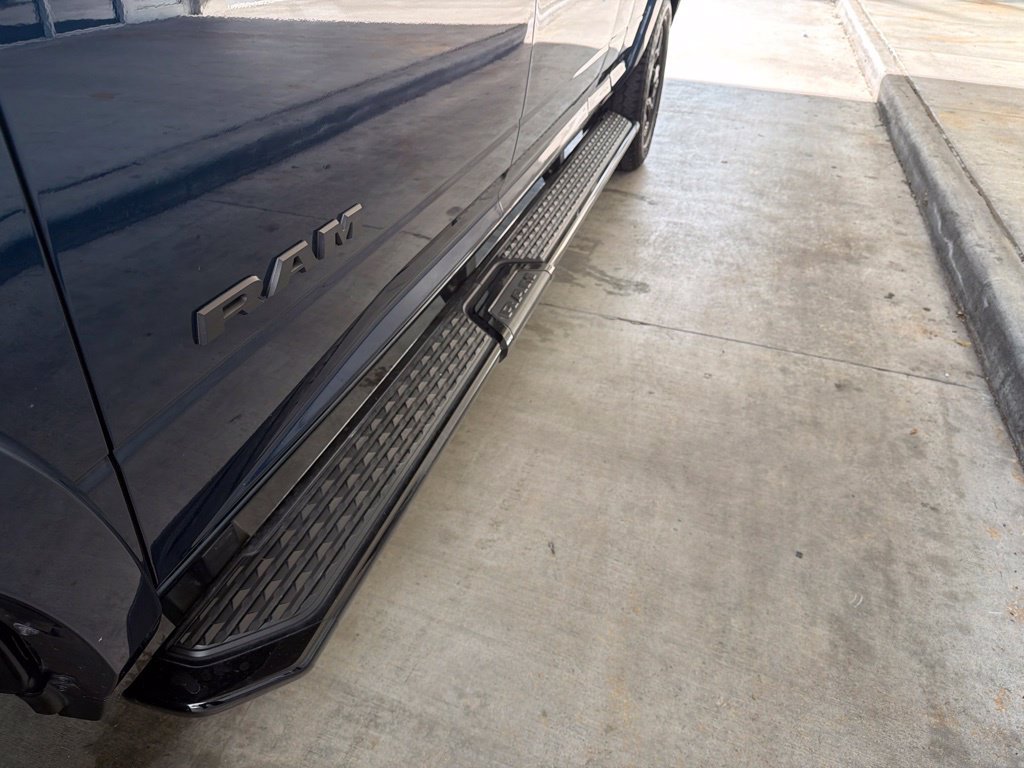 Used 2024 RAM 2500 Limited AWD/4WD image 18
