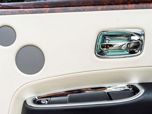 Used 2015 Rolls-Royce Ghost image 88