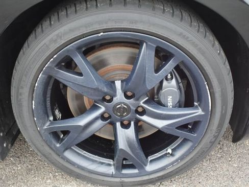 Used 2010 Nissan 370Z Touring w/ Sport Pkg image 35