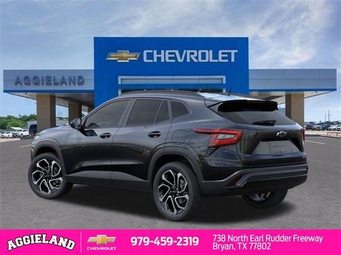 New 2026 Chevrolet Trax RS image 3