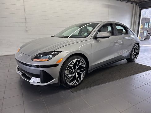 Used 2023 Hyundai Ioniq 6 SEL image 4