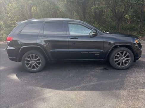 Used 2016 Jeep Grand Cherokee Limited 75th Anniversary image 5