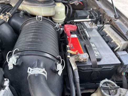 Used 2005 Ford F250 Lariat image 9