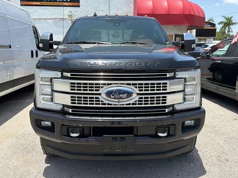 Used 2019 Ford F350 Platinum w/ Platinum Ultimate Package AWD/4WD image 1