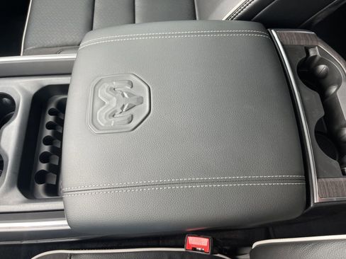 Used 2025 RAM 1500 Laramie w/ Laramie Southwest Edition AWD/4WD image 31
