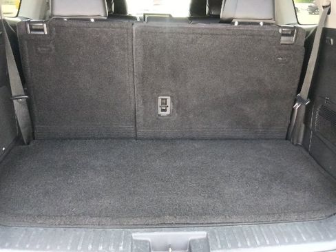 Used 2023 Toyota Highlander Limited image 31