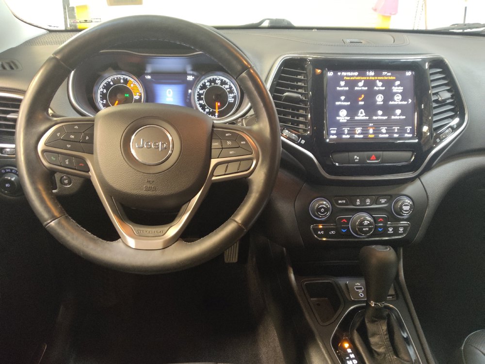 Used 2019 Jeep Cherokee Limited FWD image 22