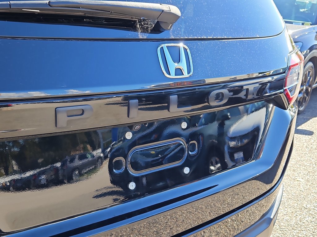 Certified 2025 Honda Pilot EX-L image 12