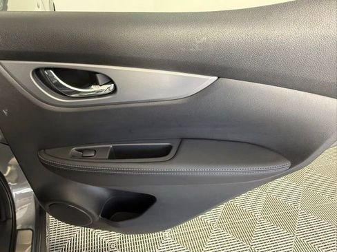 Used 2020 Nissan Rogue Sport SL w/ Premium Package image 43