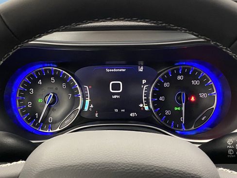 New 2026 Chrysler Pacifica Limited w/ S Appearance Package AWD/4WD image 18