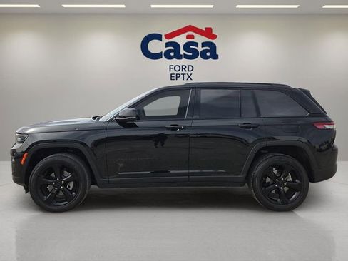 Used 2023 Jeep Grand Cherokee Altitude image 5