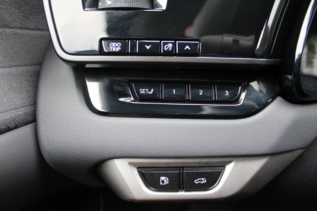 Used 2023 Lexus RX 350 AWD w/ Accessory Package image 29