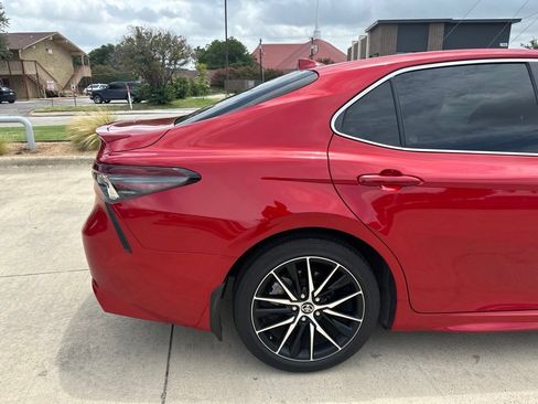 Used 2024 Toyota Camry SE w/ Convenience Package FWD image 10