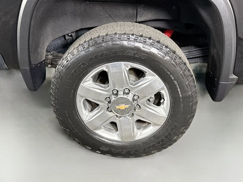 Used 2022 Chevrolet Silverado 2500 LTZ AWD/4WD image 35