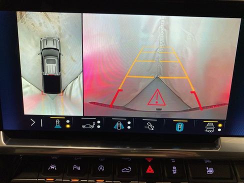 Used 2023 Chevrolet Silverado 1500 LTZ image 19